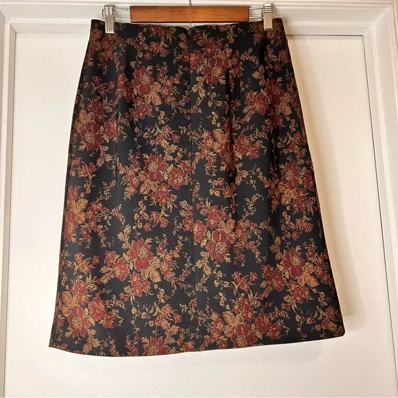 Wildlife New York Floral Brocade Skirt - Size 8 - Picture 3 of 8